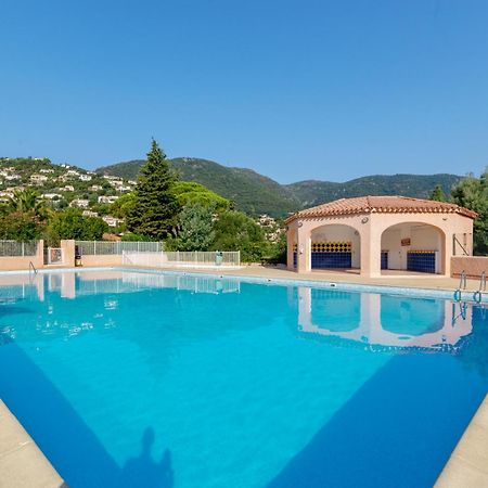 Residence Partenaire Le Domaine De Garlande Cavalaire-sur-Mer Bagian luar foto