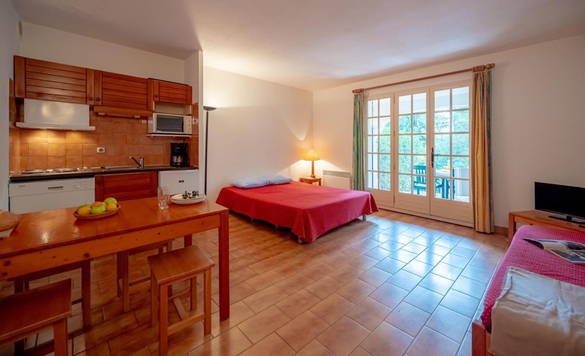 Residence Partenaire Le Domaine De Garlande Cavalaire-sur-Mer Bagian luar foto