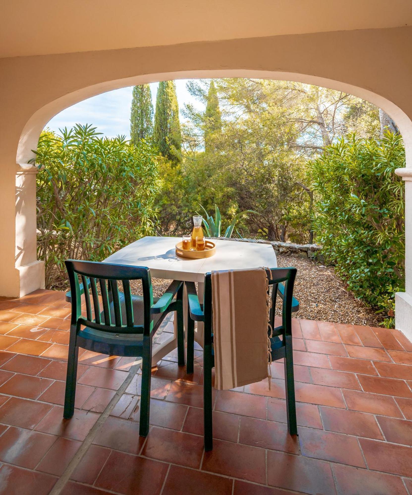 Residence Partenaire Le Domaine De Garlande Cavalaire-sur-Mer Bagian luar foto